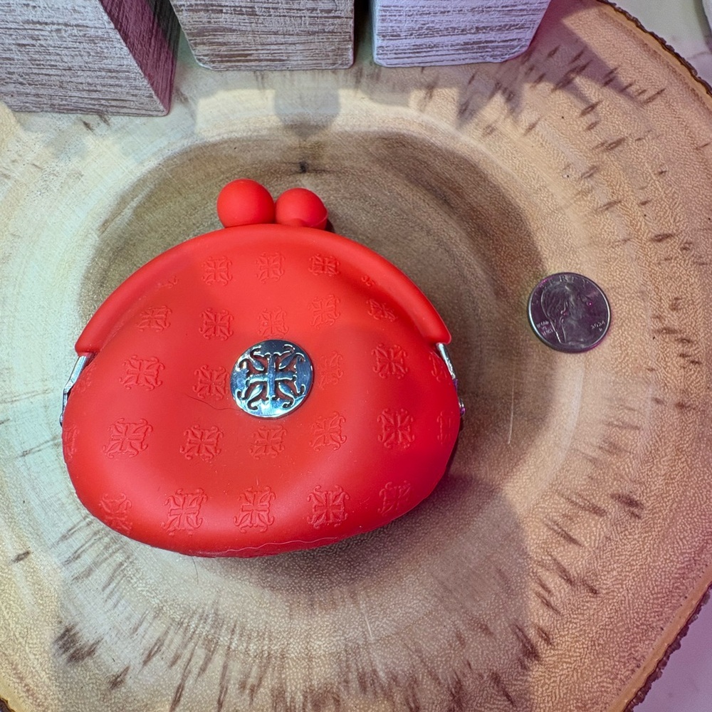 Red Rubber Rustic Cuff Coin Purse ❣️ - Picture 2 of 5